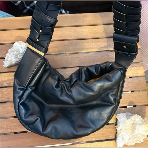 Stella McCartney Vegan Leather Shoulder Bag (black) - Picture 4 of 16